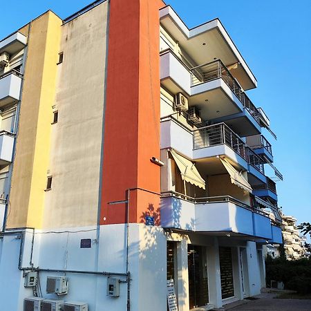 Homely Flat Near Airport Солун Екстериор снимка