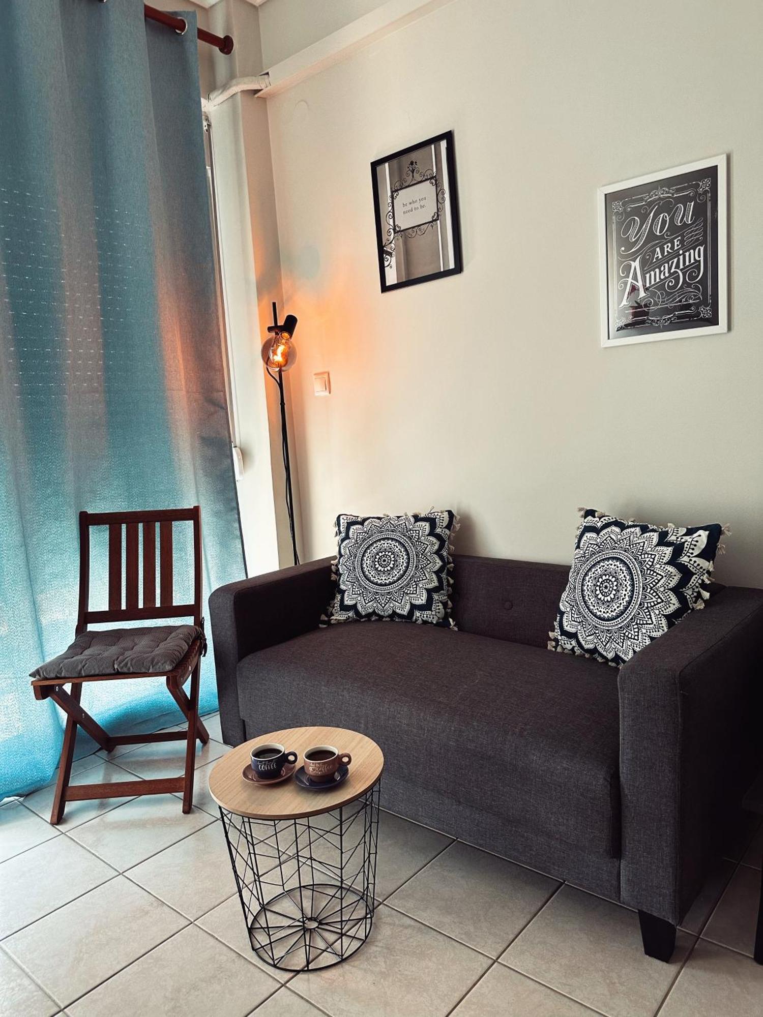 Homely Flat Near Airport Солун Екстериор снимка
